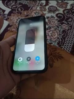 iPhone XR 64gb jv with 10/10 condition 86 battery health