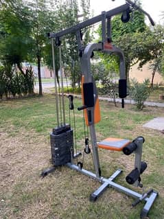 lat pulldown gym machine with 10/10 condition ,urgent sale