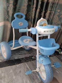 kids Tricycle best quality in Good condition urgent sale
