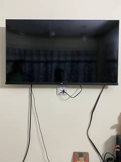 TCL 40* inch smart LED 10/10 for sell