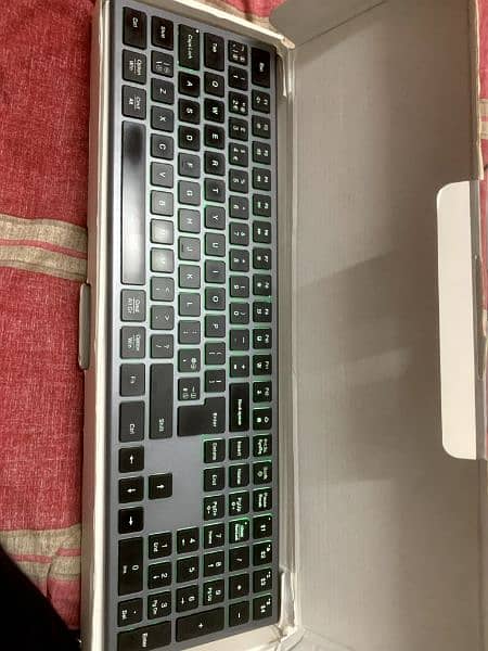 7-Color Backlit Wireless Bluetooth Keyboard 1