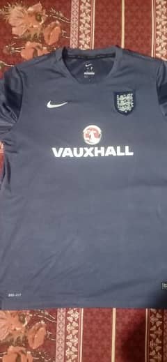 Nike Football Sports shart. England Team Training Official. Size Small