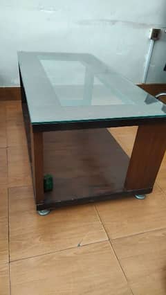 Center table with double glass