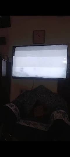 lcd 60 inch for sale with box remote