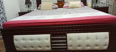 Bed set with dressing for sale