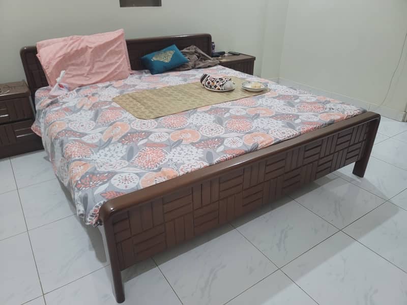 King size(6.5 ft* 6 ft) bed set for sale in oak wood without mattress 5