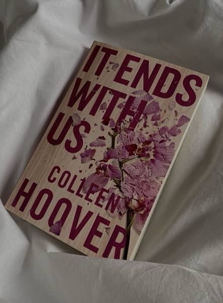 It Ends With Us Novel by Colleen Hoover300 0