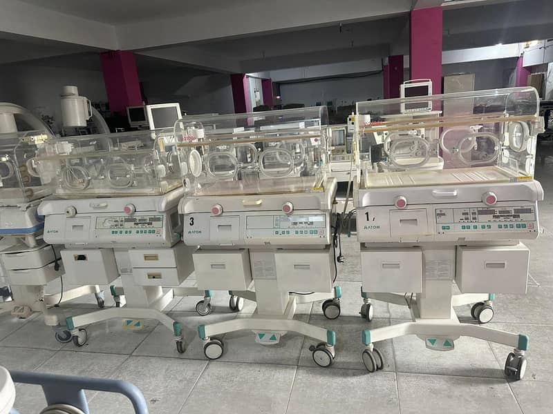 Baby Incubators in Good prices 5