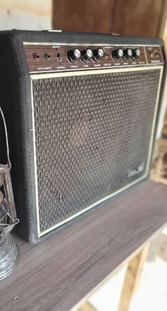 Amplifier MODEL NUMBRR: TS 30. OLD CONDITION BUT NO Use