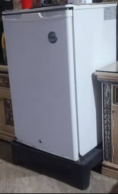 Room Refrigerater PEL white Colour Runing Condition No Problem
