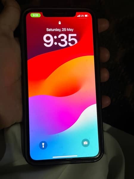 Iphone XS Max 64GB Gold COLOUR PTA Approved 1