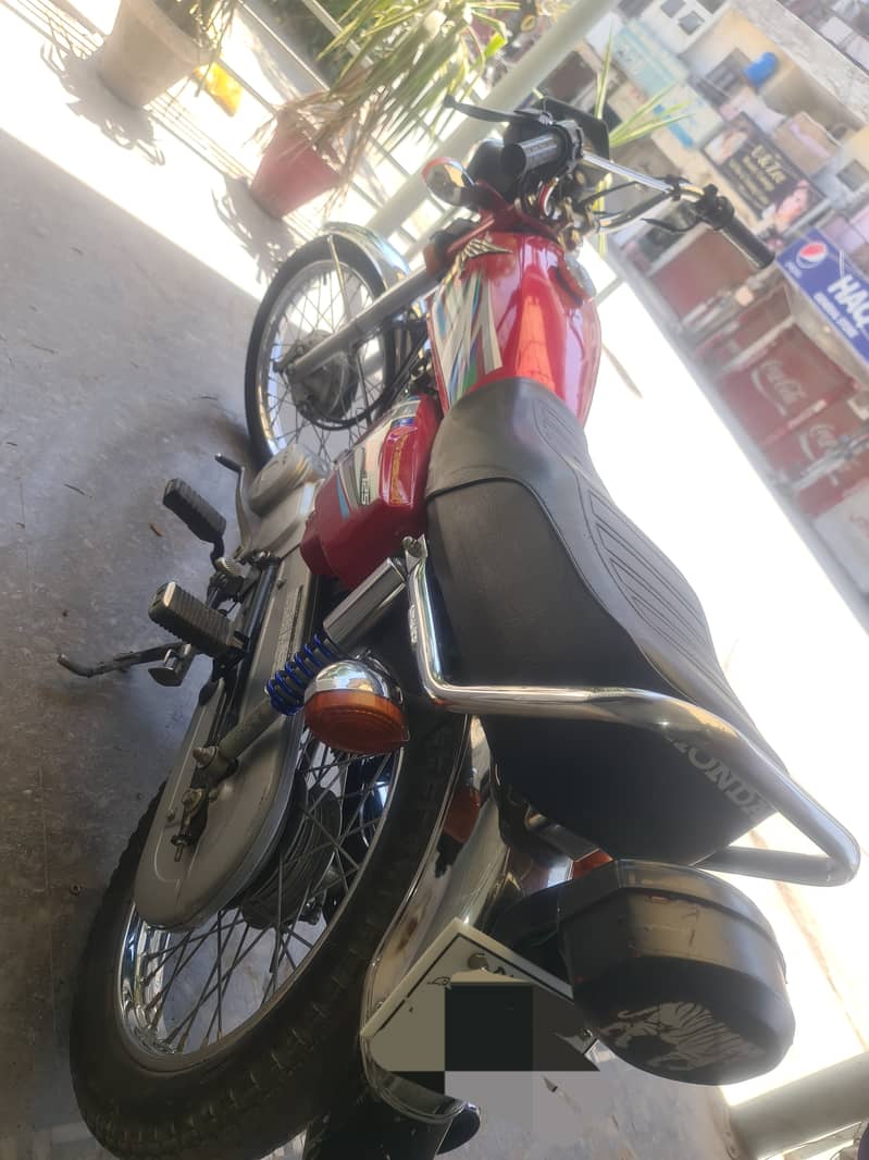Honda 125 2023 model condition 10 by 10 7