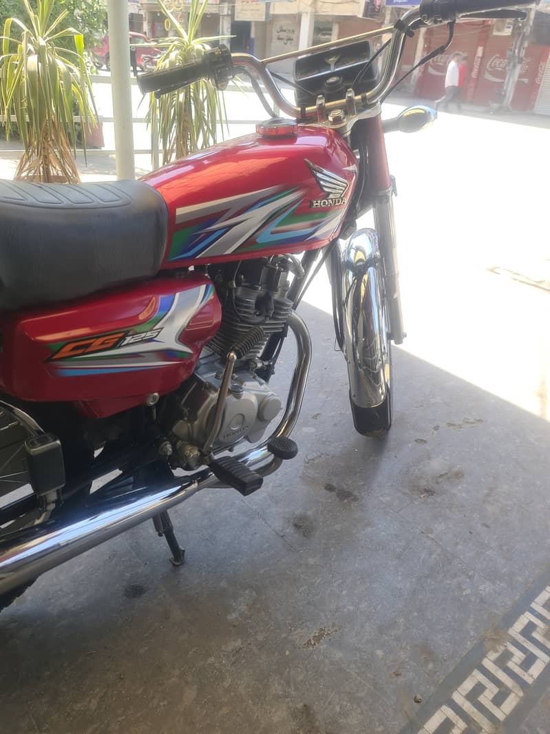 Honda 125 2023 model condition 10 by 10 8