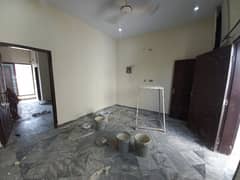 3 Marla 2nd Floor Portion For Rent In Allama Iqbal Town Lahore