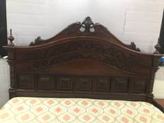 chinoti wooden bed