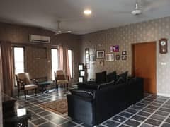1 Kanal Beautiful Single Storey House With Fully Basement Available On Reasonable Price