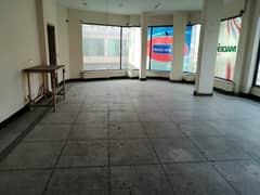 950 Square Feet Office available for rent in Model Town Link Road, Lahore