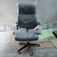 urgent for sale new condition office chair