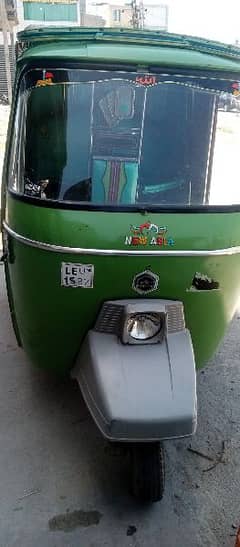 auto rickshaw available for pick and drop