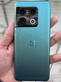 One plus 10 pro 128 and 8gb just back cracked pin packed phone