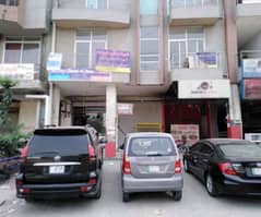 Johar Town Phase 2 - Block H3 Flat Sized 350 Square Feet Is Available