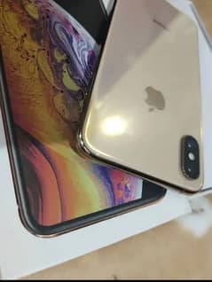 IPHONE XS 64GB NON PTA WITH COMPLETE BOX NO OLX CHAT ONLY CALL