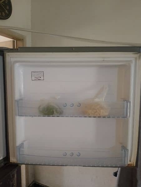 16 Cubic feet Haier Refrigerator in mint condion 1