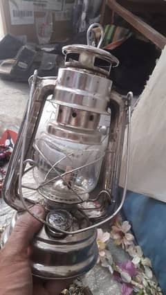 6 lamps in working condition
