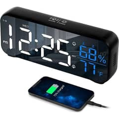 Digital Alarm Clock, Battery Powered LED Clock with USB Charging Port