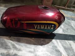 fuel tank & Rare shock yamha 100 Royal in good condition