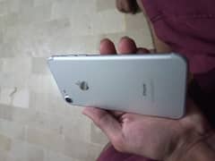iPhone 7 32 GB non pta 10/10 condition