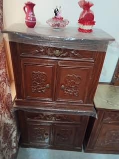 dressing table and side yable