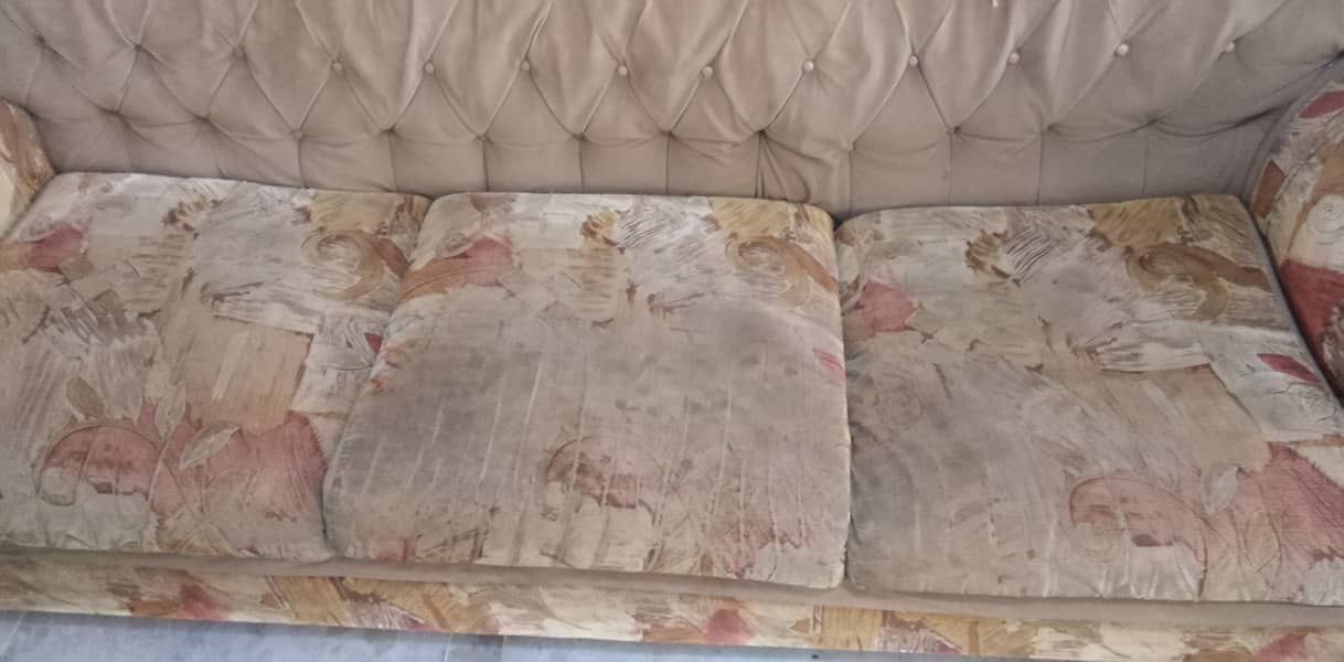 3 seater used sofa 1