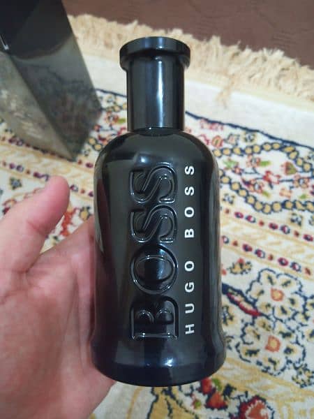 Hugo Boss bottled night 200 ml U. K import. 0