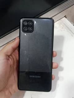 samsung a12 4,64 10/10 one hand use only