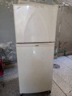 Dawlance refrigerator urgent sale