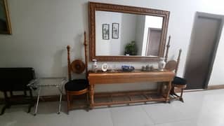 pure wooden carving console with carved mirroe and two chairs