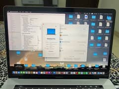 Macbook pro 2017 15” i7