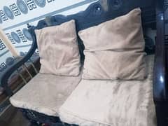 4 Seater Chinese Style Sofa Set in 10/10 Condition