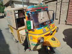 3 seater CNG Rickshaw for sale