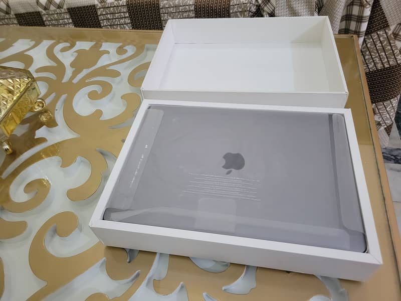 MacBook Pro 2020 M1 13Inch 2