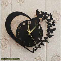 Heart Design wall clock (Rs. 629)