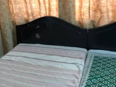 old style pure wooden single beds with matresses are up for sale