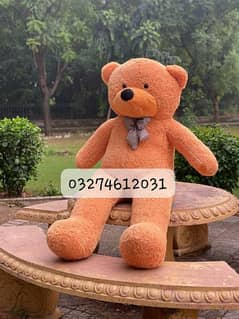 Teddy bear are available in Different sizes/Different colors