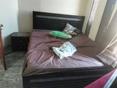 Double bed with single site table, 03339399959