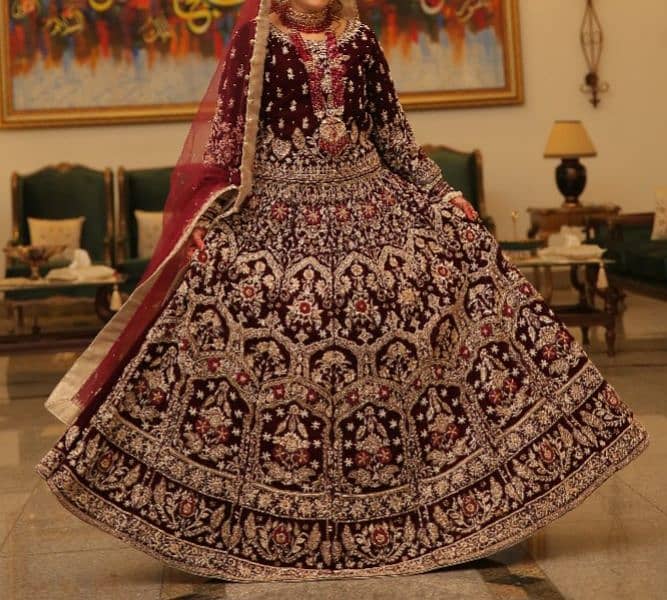 Bridal Lehnga with Jewellery 0