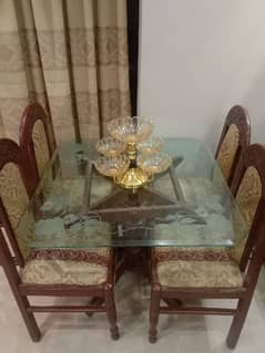 4 chair dinning table