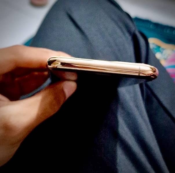 iPhone 11 Pro 2