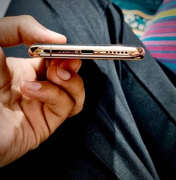 iPhone 11 Pro 3