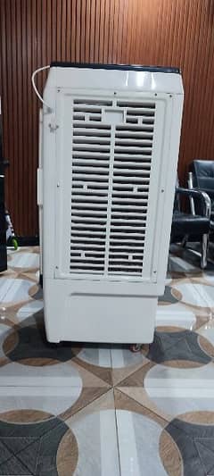 Beetro Air Cooler in new condition for sale model IM2500